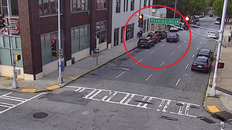 An Atlanta assault suspect is seen on surveillance video randomly attacking a victim.