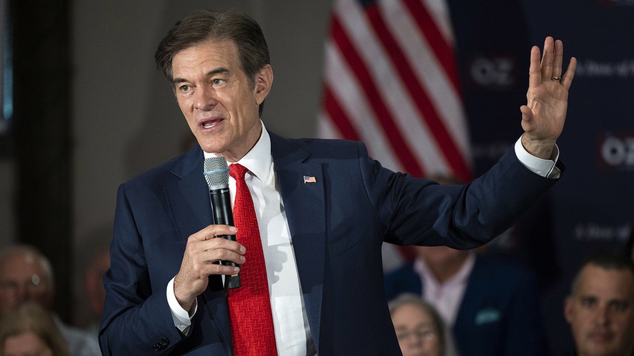 Dr. Oz speaks at a townhall in Blue Bell, PA