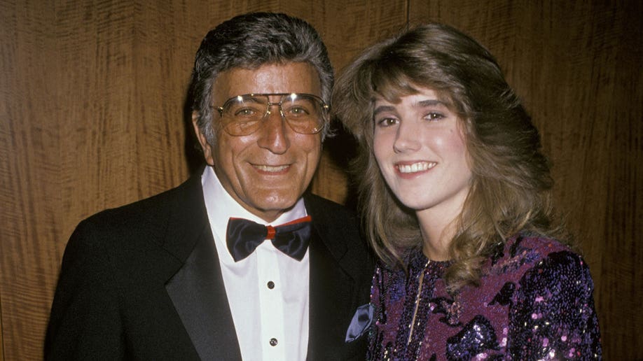 Tony Bennett and third wife Susan Crow in 1990