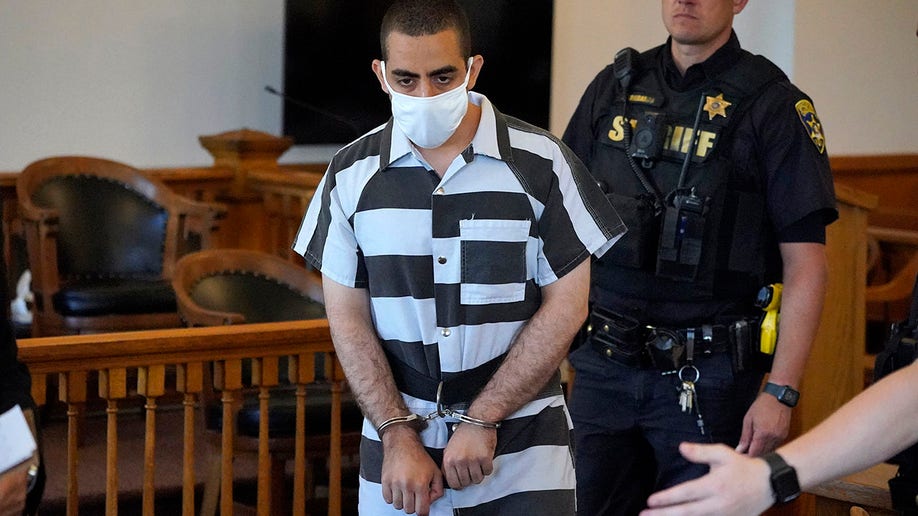 Hadi Matar stabbing suspect in court