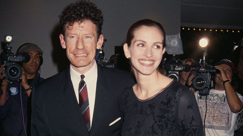 Julia Roberts with ex Lyle Lovett in 1993