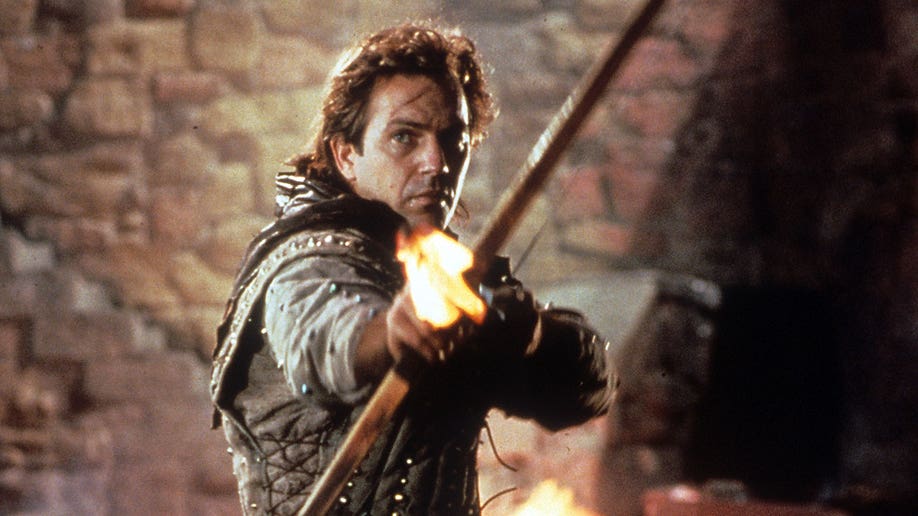  Kevin Costner acting in Robin Hood: Prince of Thieves