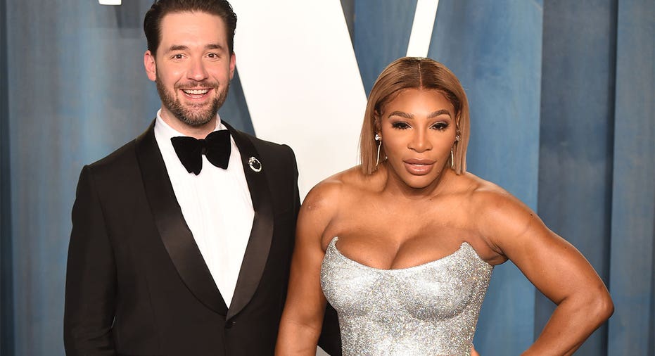 Serena Williams and husband Alexis Ohanian at the Vanity Fair Oscar Party