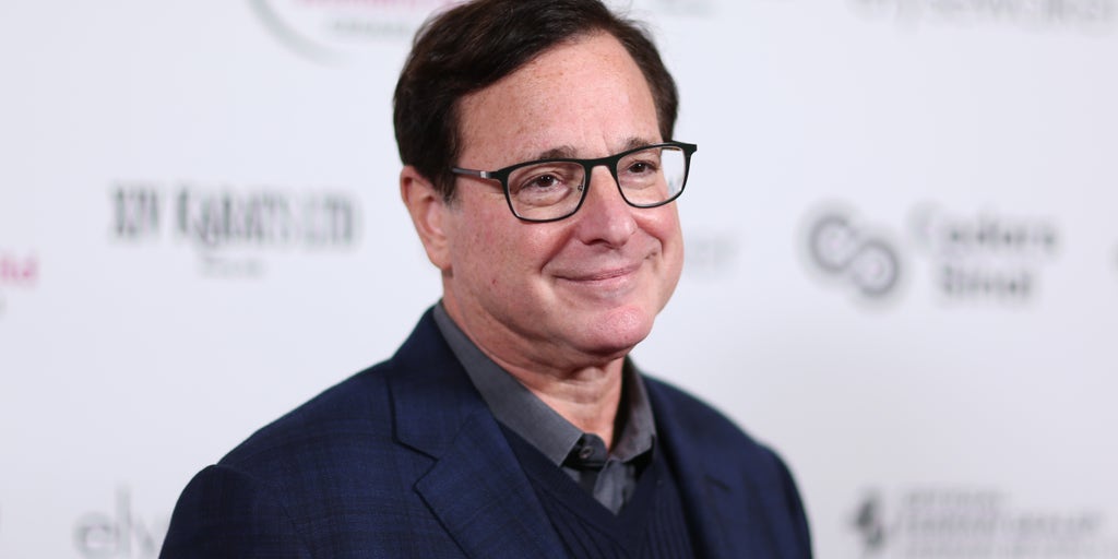 Bob Saget remembered by 'Full House' stars, widow Kelly Rizzo on what would have been his 67th birthday - Vimarsana News
