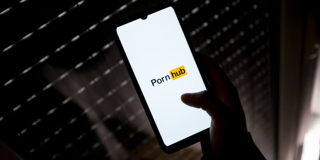Pornhub blocks access to users in Utah over age verification law - Vimarsana News