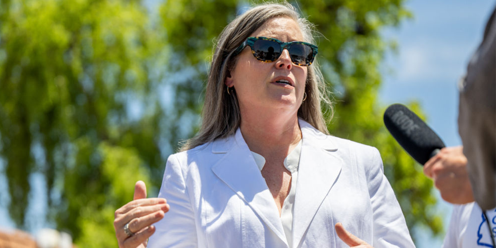 Experts react to Arizona Secretary of State Hobbs conceding defeat on petition to repeal school choice program - Vimarsana News