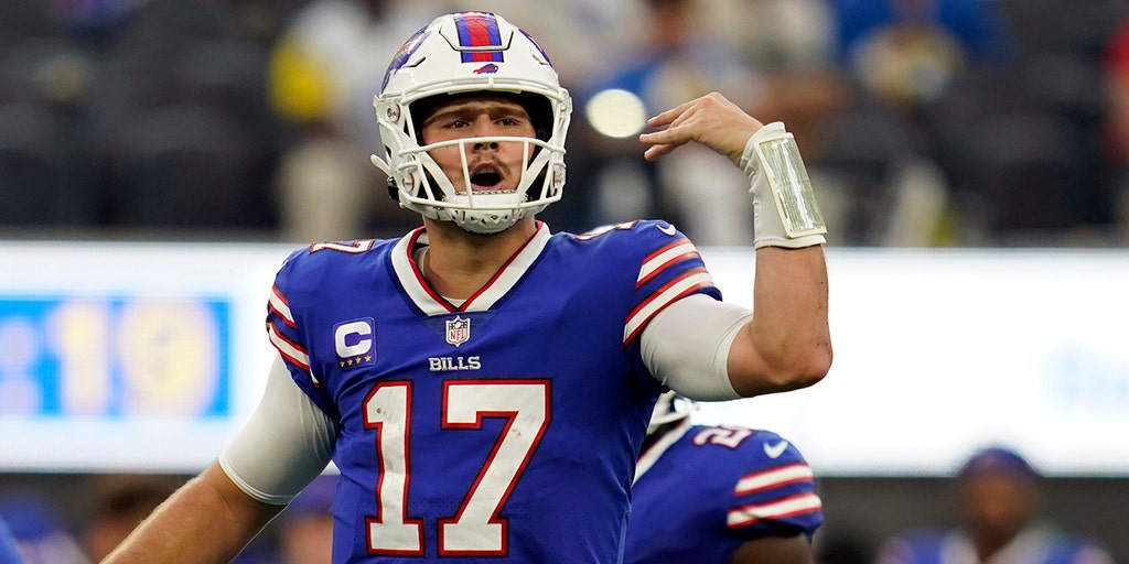 CBS Sports HQ on X: Week 1 NFL Power Rankings: (Via @PriscoCBS) 1. Bills  2. Packers 3. Chiefs 4. Rams 5. Bengals 6. Saints 7. Buccaneers 8. Eagles  9. Chargers 10. 49ers Thoughts?  / X