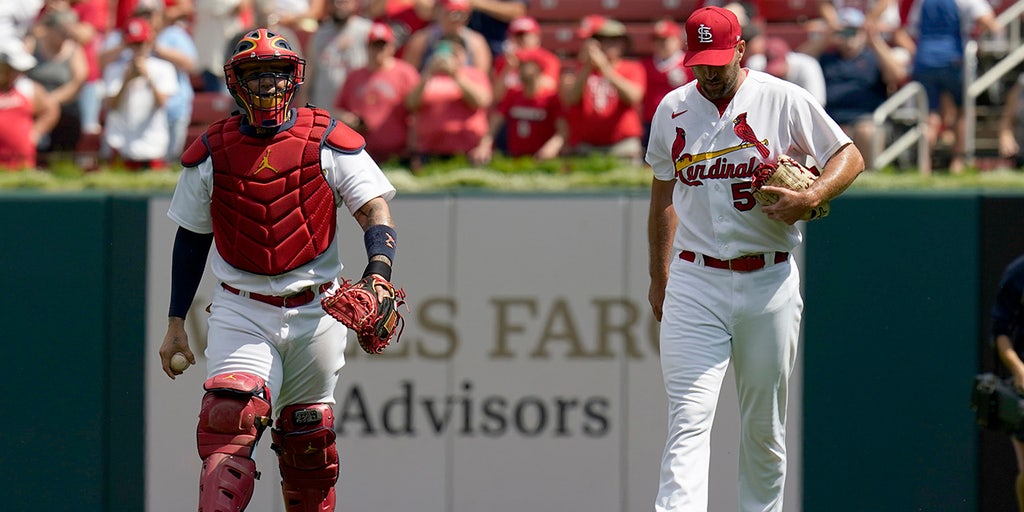 Commentary  Why Wainright and Molina should retire together