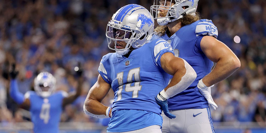 Lions rookie WR Amon-Ra St. Brown makes most of increased looks in  scrimmage at Ford Field 