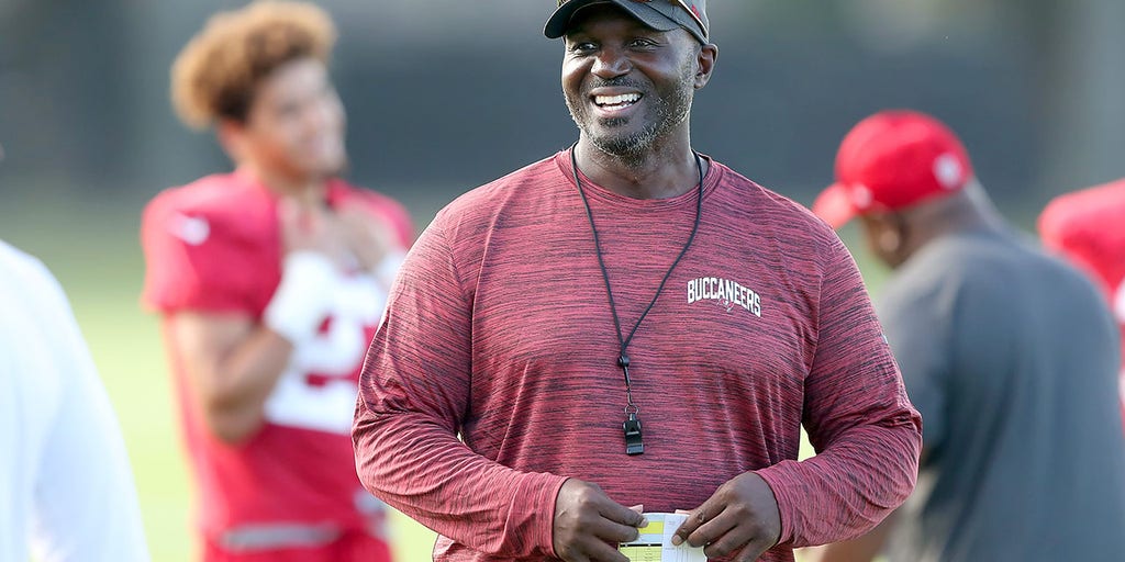 Todd Bowls, head coach of NFL's Tampa Bay Buccaneers fulfills promise to  mom by earning bachelor's degree 37 years after leaving college