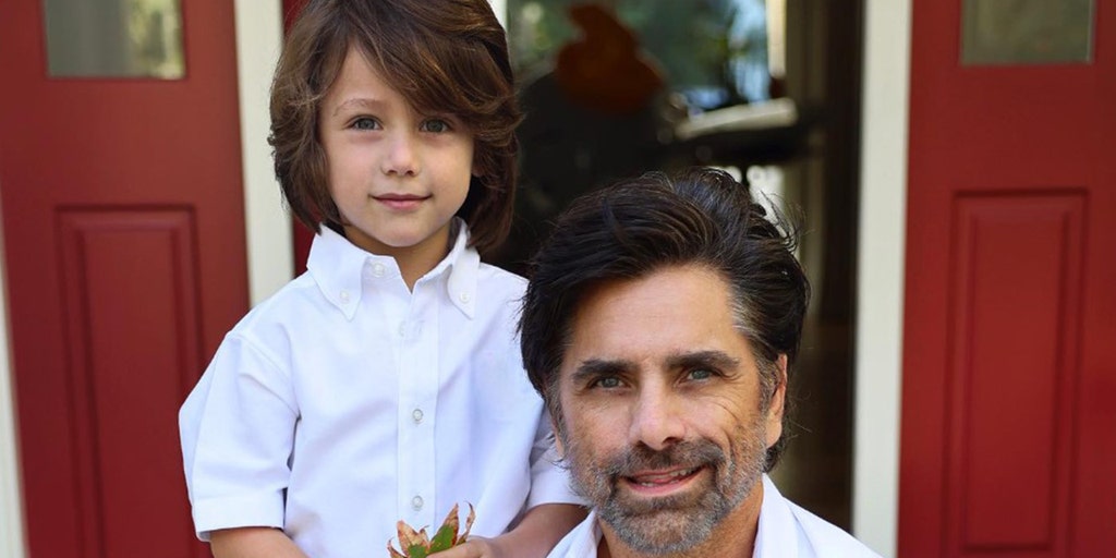 'Fuller House' star John Stamos poses with mini-me son Billy in first day of school photo - Vimarsana News
