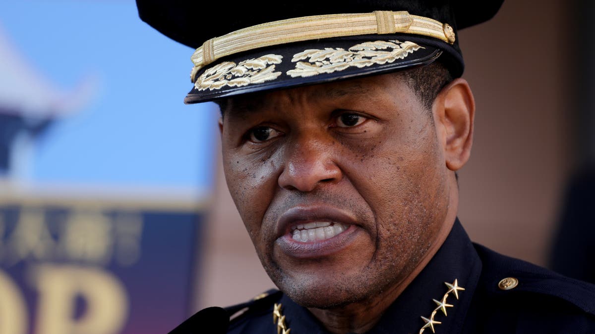 San Francisco Police Chief Bill Scott speaks at a news conference