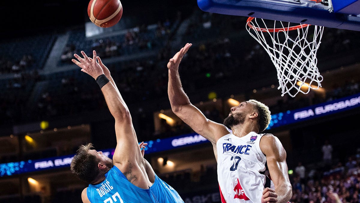 Luka Doncic goes off at EuroBasket 2022, scores 47 points in win over  France: 'He spoils us so much