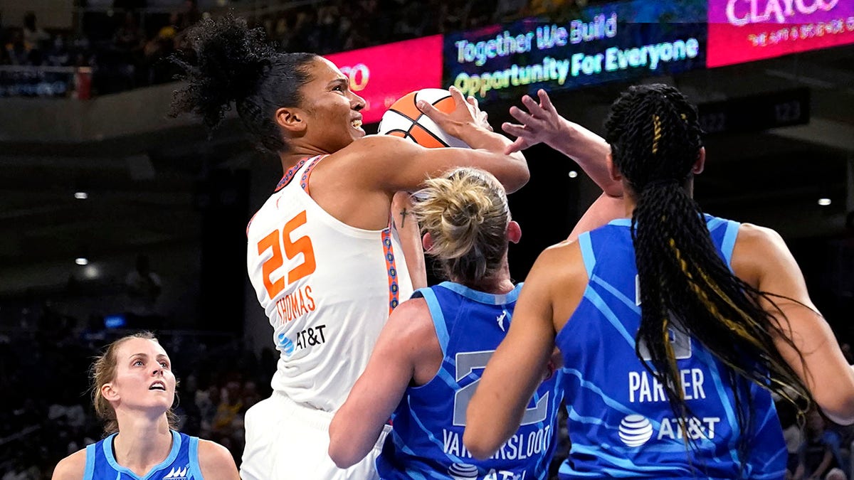 Connecticut Sun's Alyssa Thomas shoots