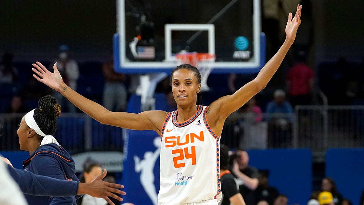 WNBA Roundup: Dream win seventh straight; Cunningham leads Mercury over Sun