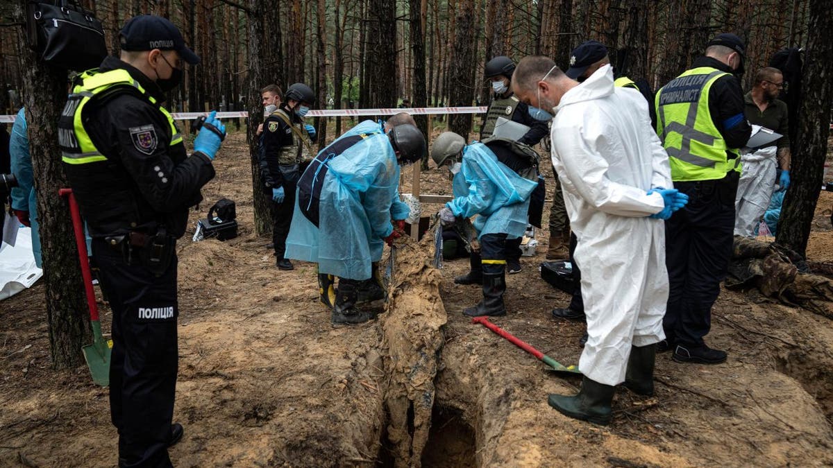 mass grave Kharkiv