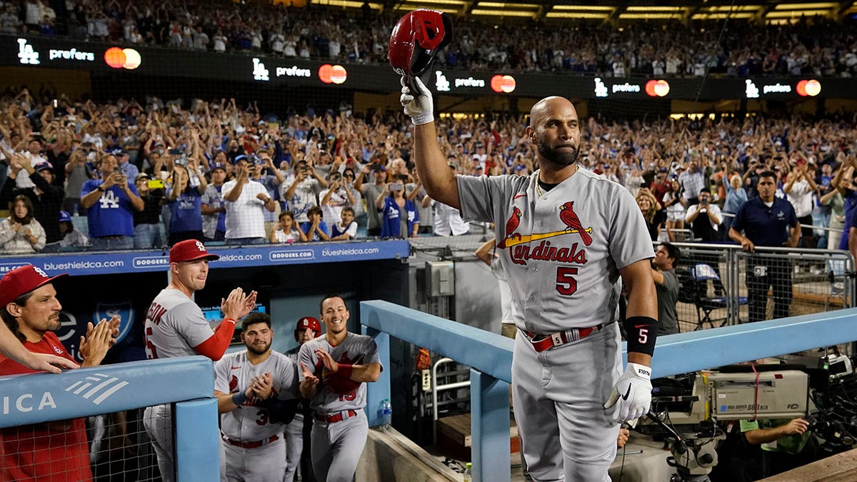 Cardinals Albert Pujols after hitting home run No. 700