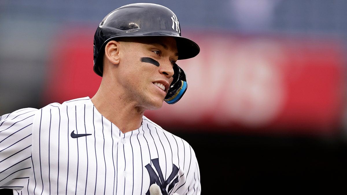 Aaron Judge makes good on promise to hit a home run for father of