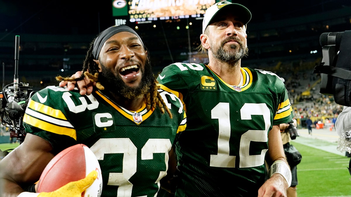 Aaron Rodgers with Aaron Jones