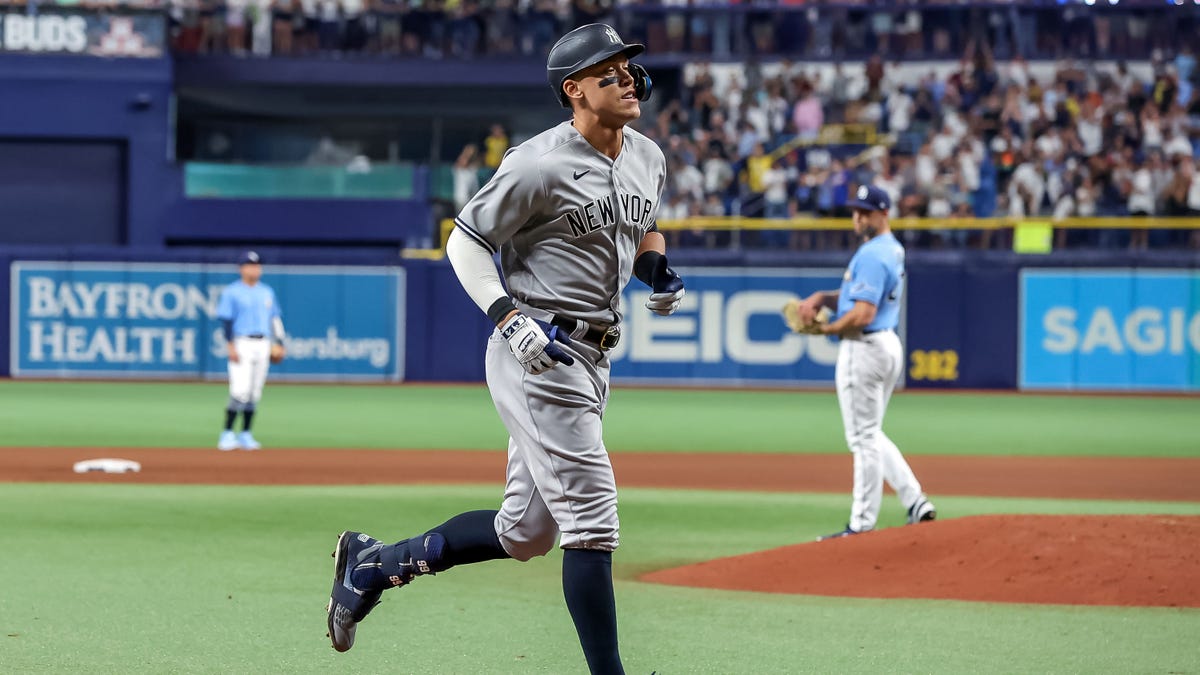 Aaron Judge home run trot