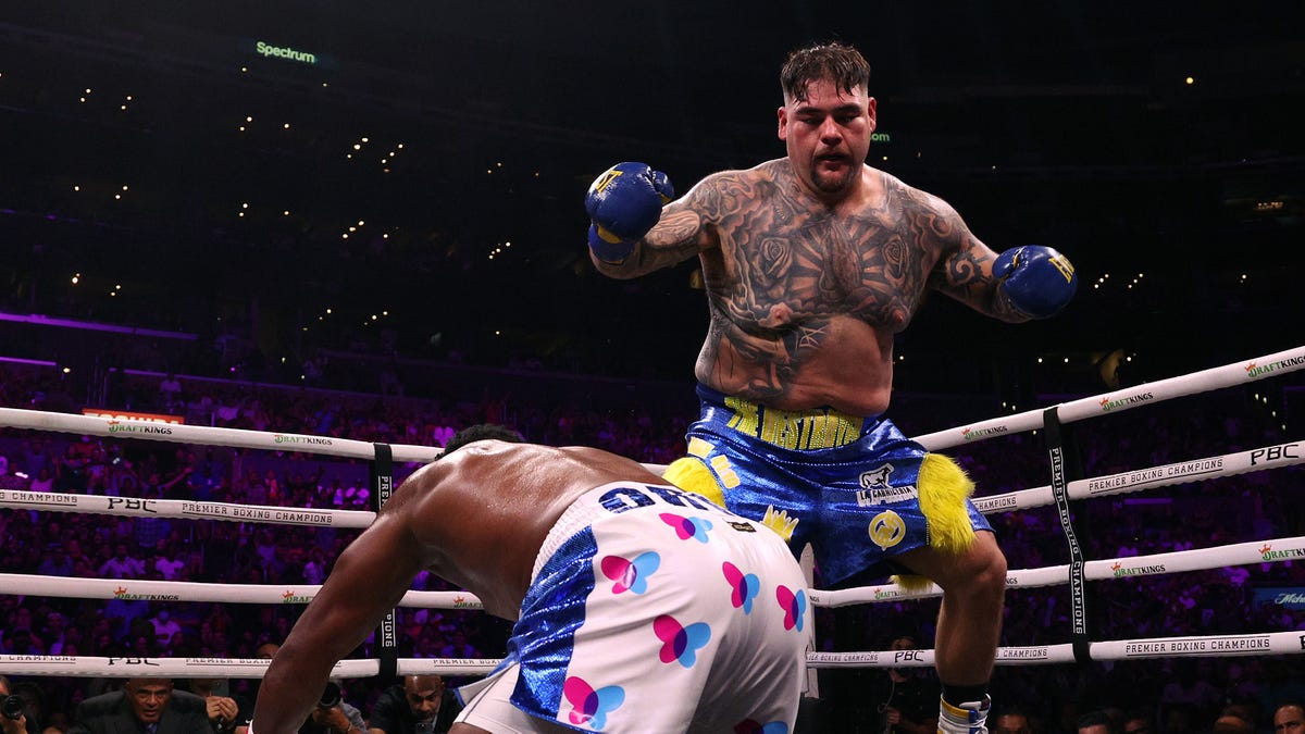 Andy Ruiz boxing