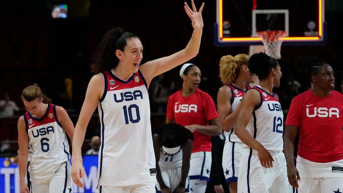 Breanna Stewart waves to the crowd