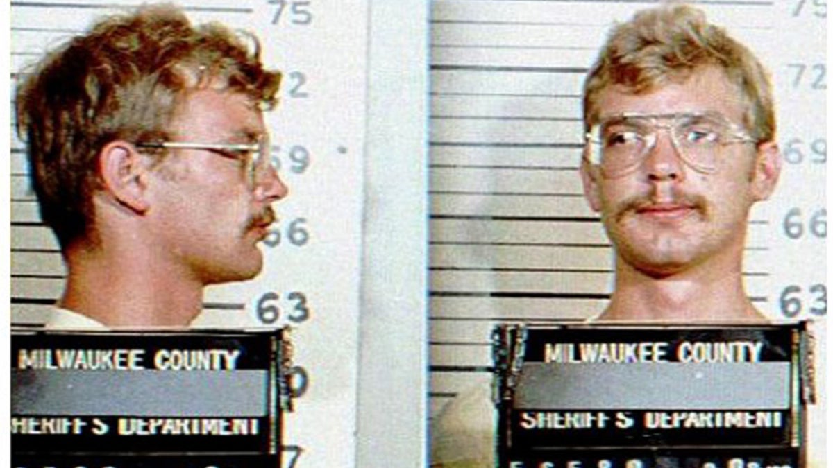 Jeffrey Dahmer mughshot