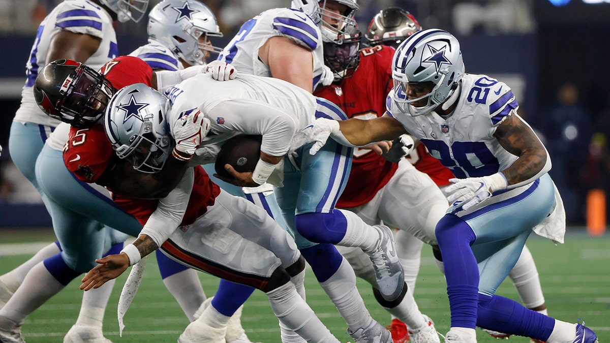 Dak Prescott gets sacked
