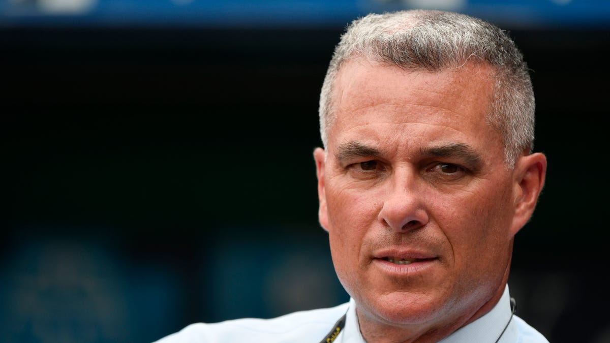 Royals fire longtime front-office executive Dayton Moore – KGET 17