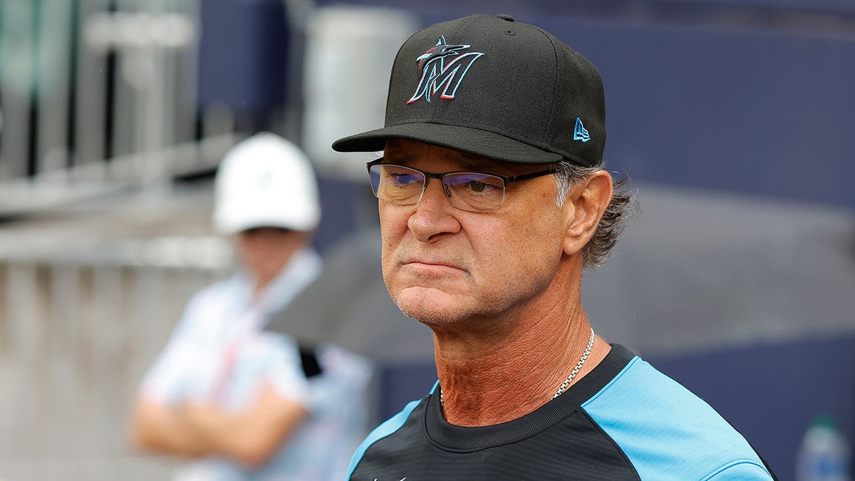 Toronto Blue Jays bench coach Don Mattingly does fielding drills before a  baseball game against the Miami Marlins, Monday, June 19, 2023, in Miami.  (AP Photo/Lynne Sladky Stock Photo - Alamy