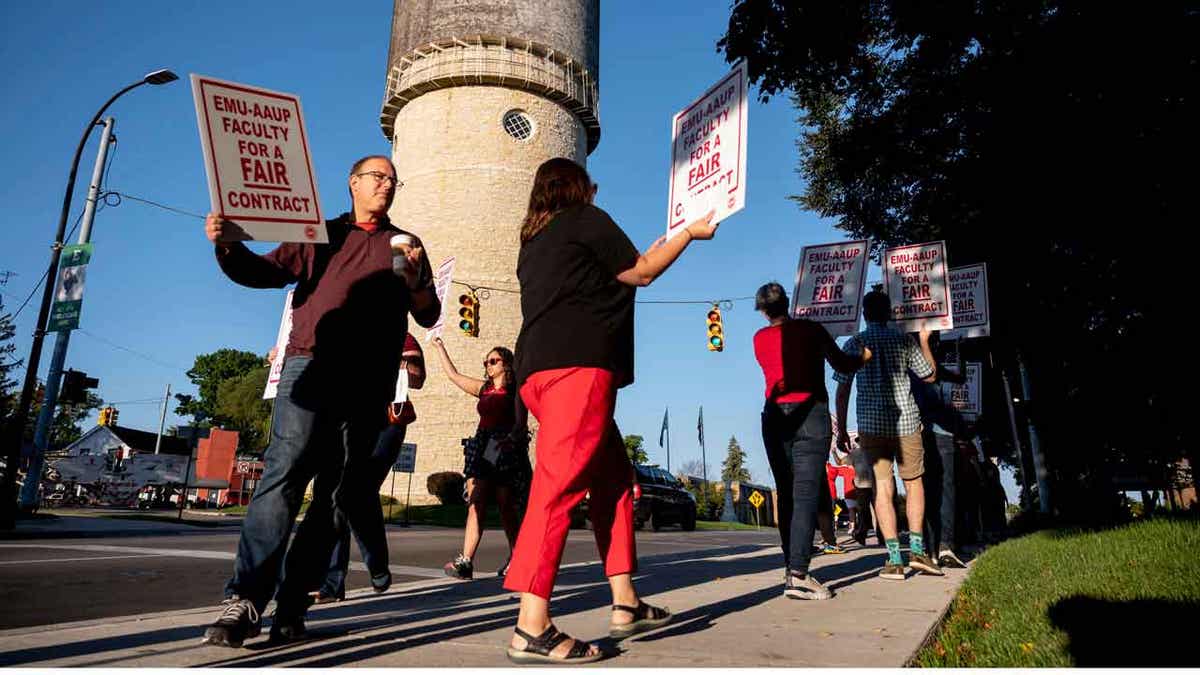 Eastern Michigan University faculty strike 