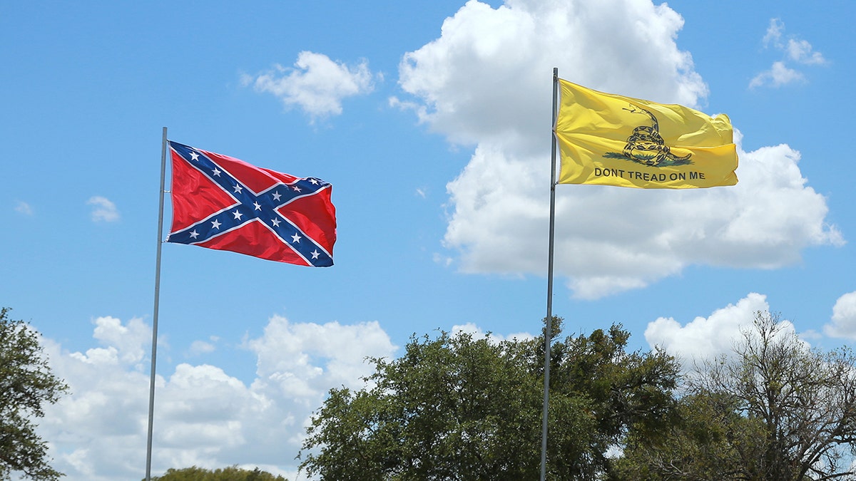 The Vanguard School staff insisted that the Gadsden flag's origin is tied to slavery and has been associated with modern racist movements.