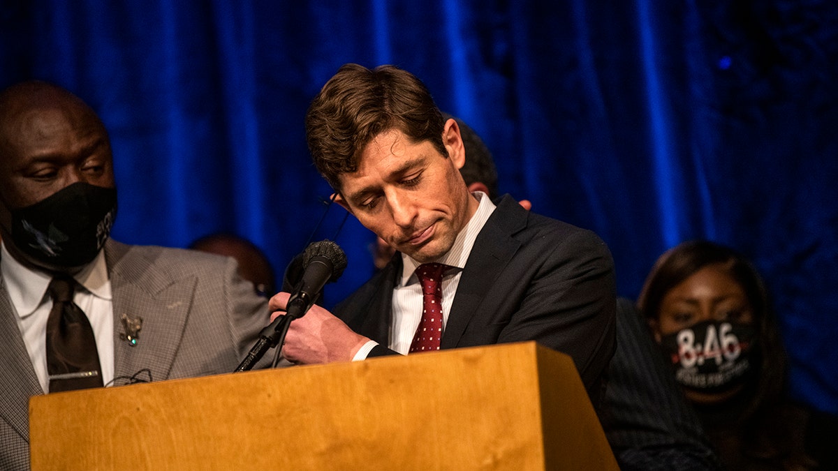 Jacob Frey and Ben Crump