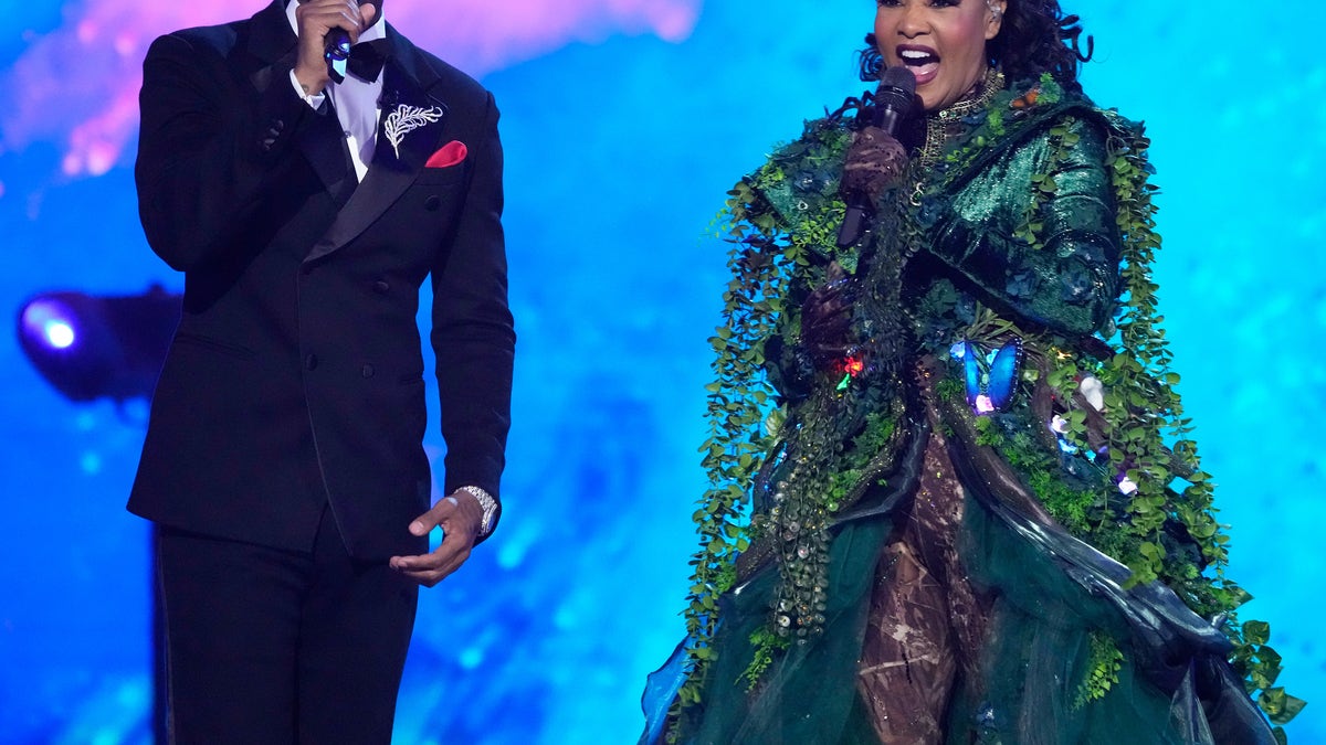 Nick Cannon and Vivica A. Fox "The Masked Singer"