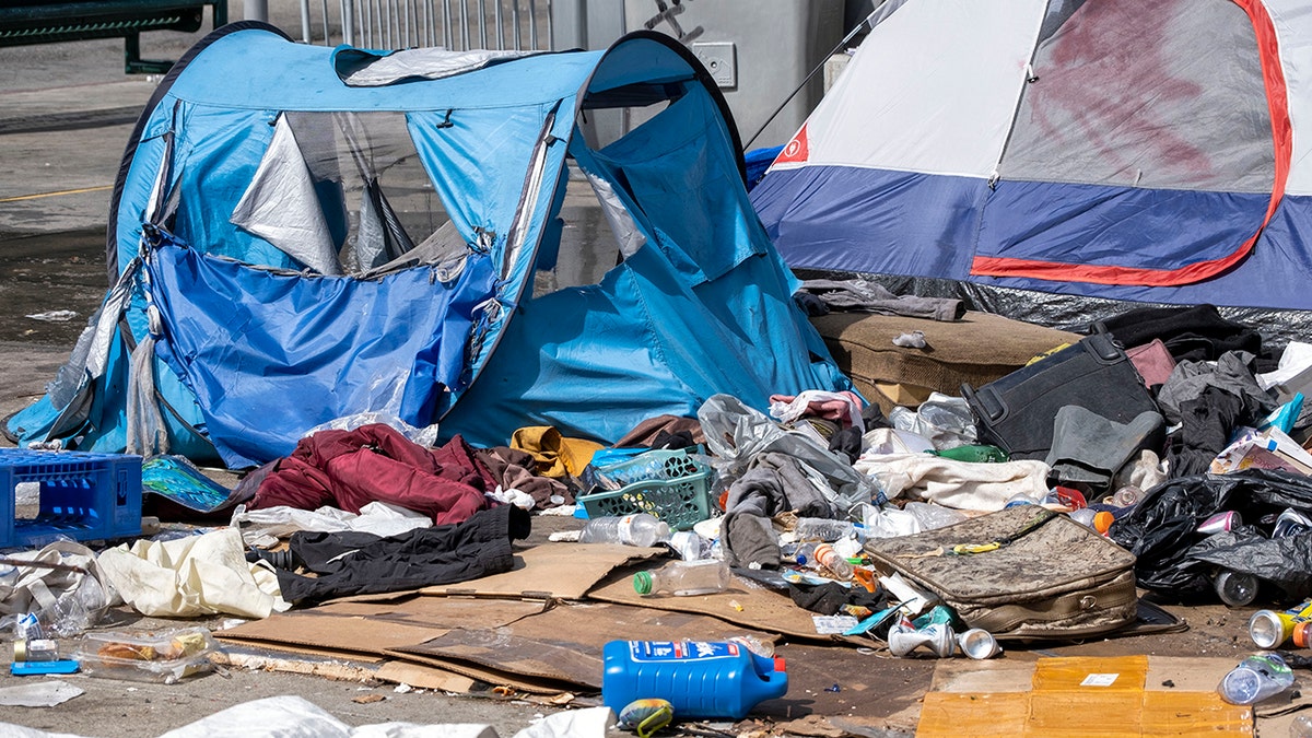 Los Angeles homeless tent and debris