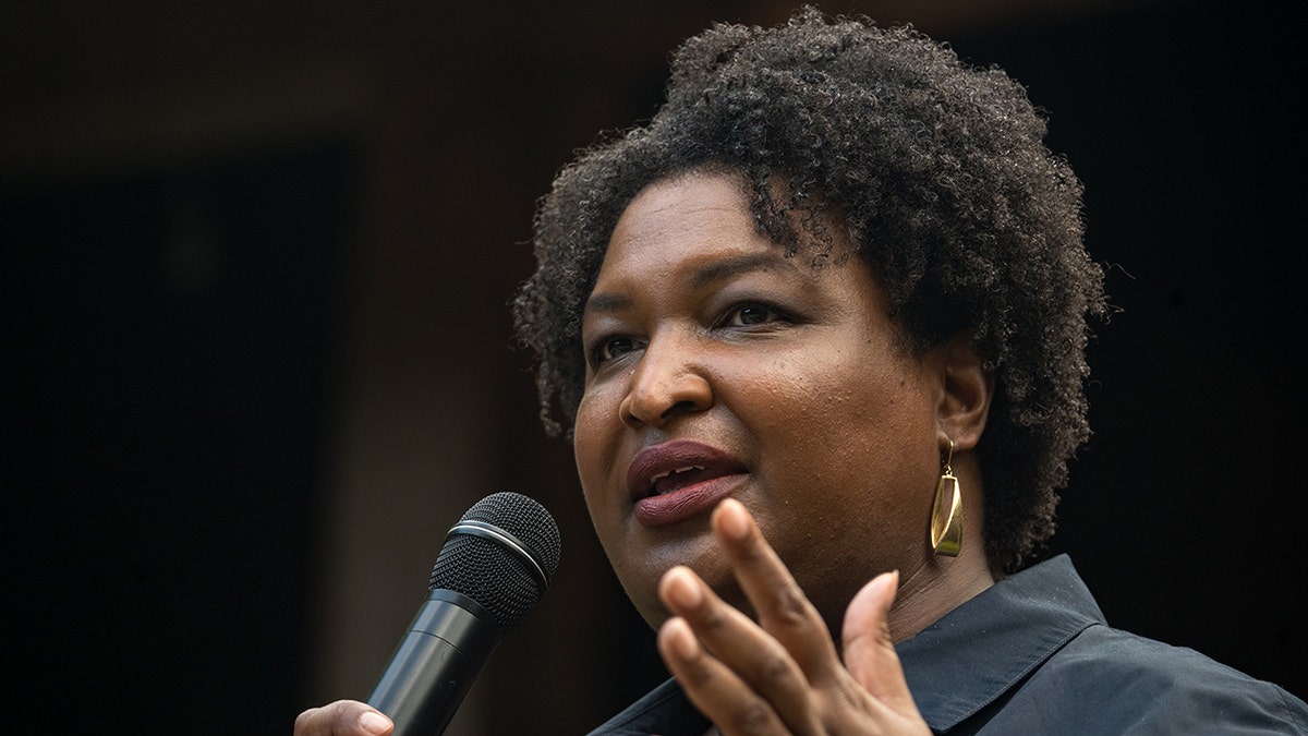 Stacey Abrams speaks to Rabun County Democrats