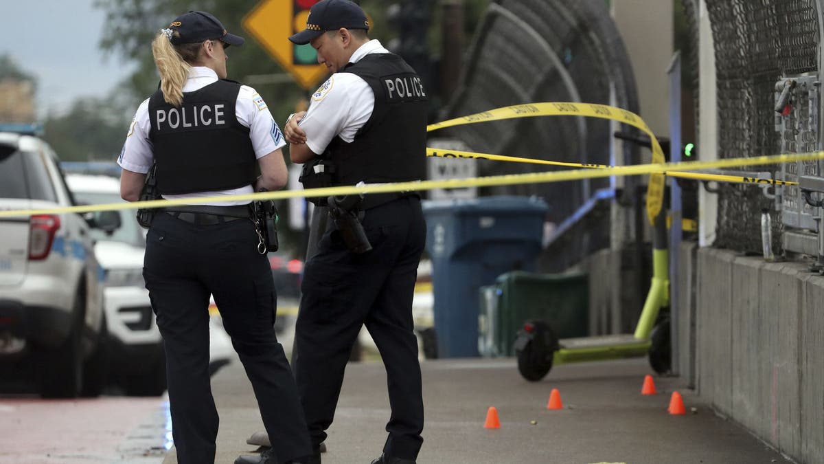 Chicago police at crime scene