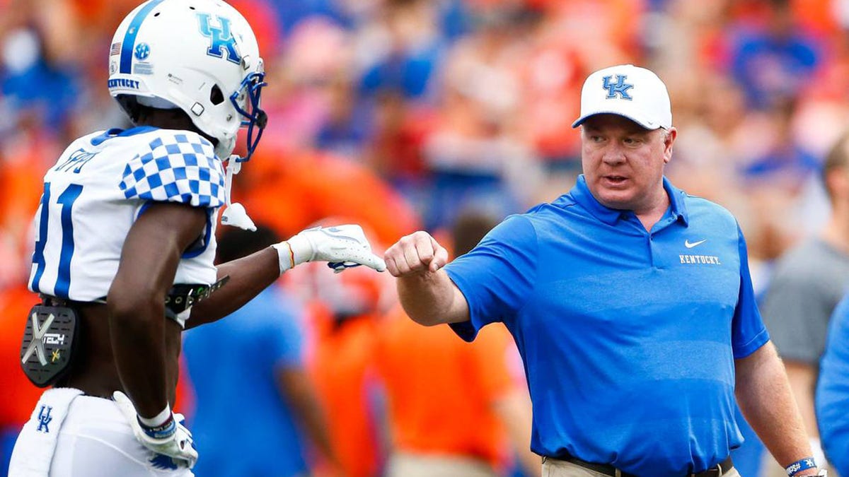 Kentucky Coach Mark Stoops during a 2018 game 