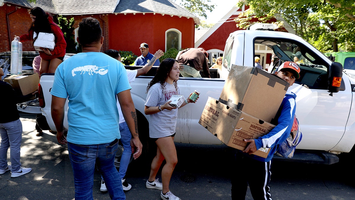 Martha's Vineyard volunteers