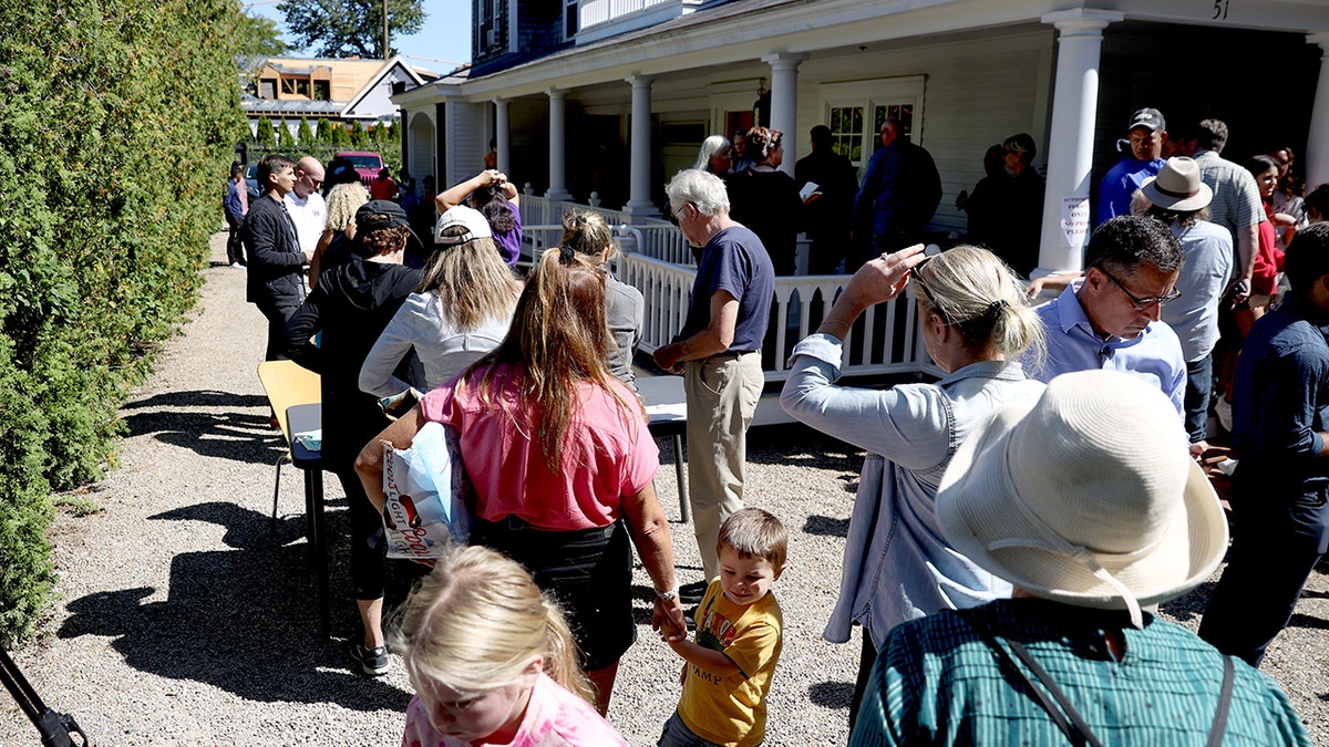 Migrants in Martha's Vineyard