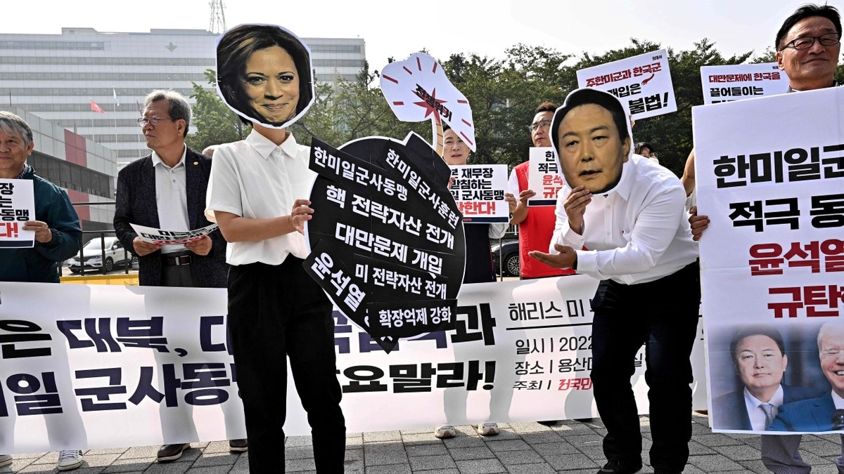 South Koreans protest VP Harris' visit