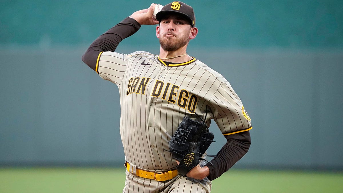 Pitcher Joe Musgrove, a Grossmont High Grad, to Join His Hometown Fave  Padres - Times of San Diego