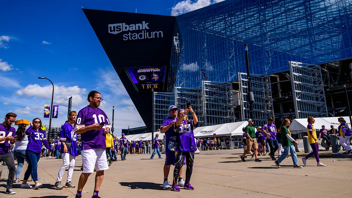 NFL selects Vikings' home stadium if Tampa Bay-Kansas City game