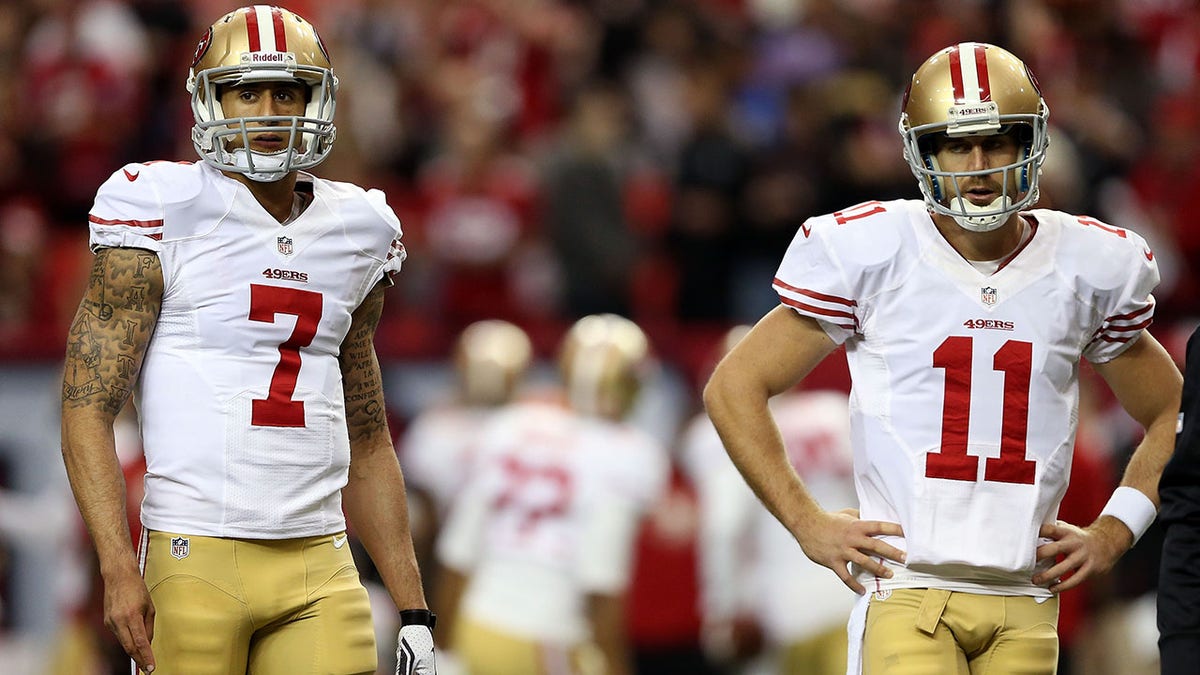 Colin Kaepernick and Alex Smith before the 2013 NFC Championship Game