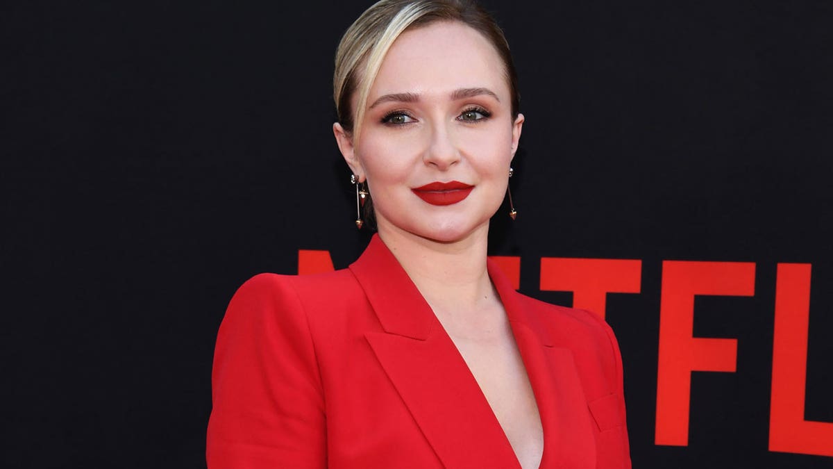 Hayden Panettiere attends a premiere