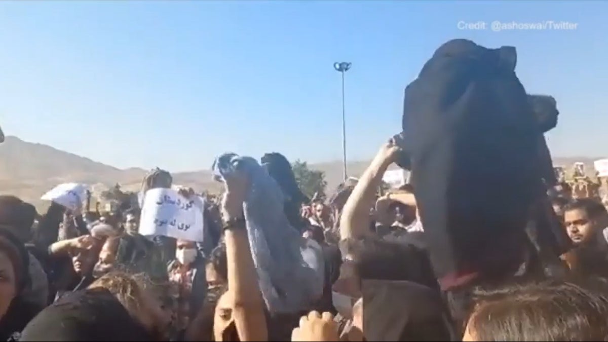 Iran Hijab Amini protest