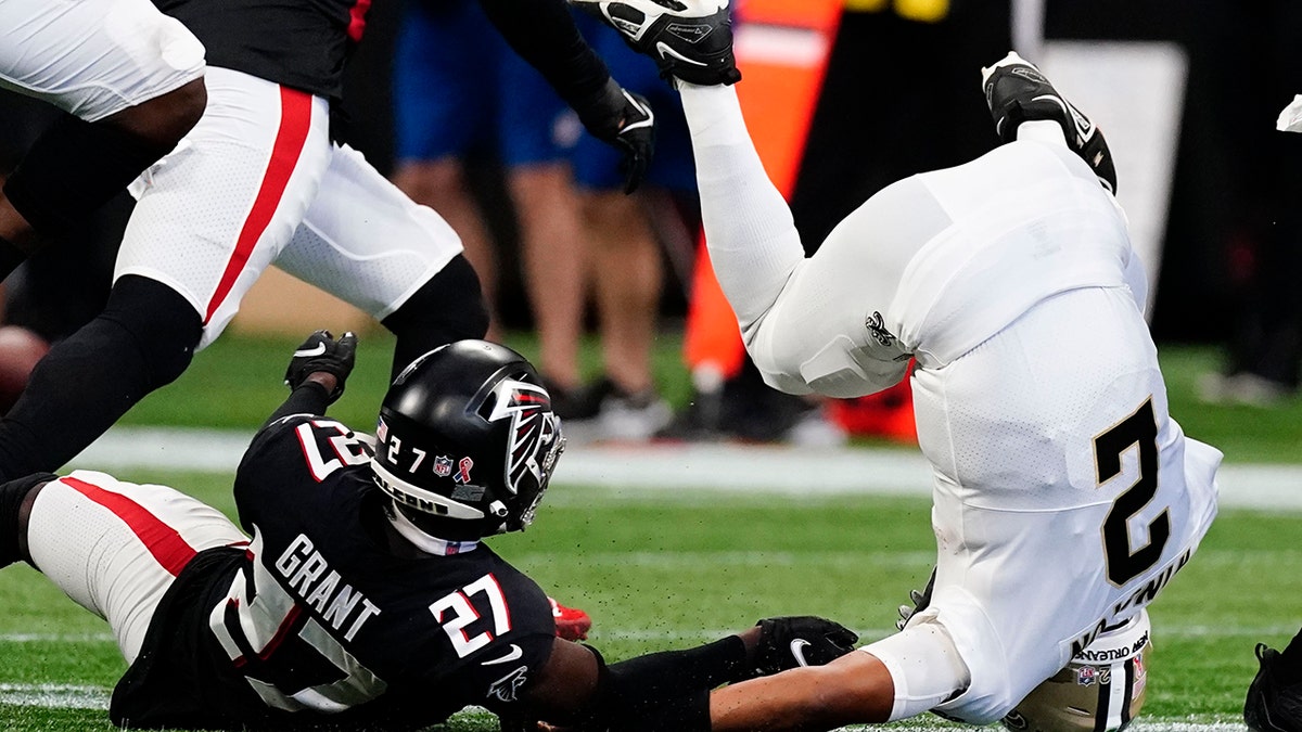 Jameis Winston takes a hit