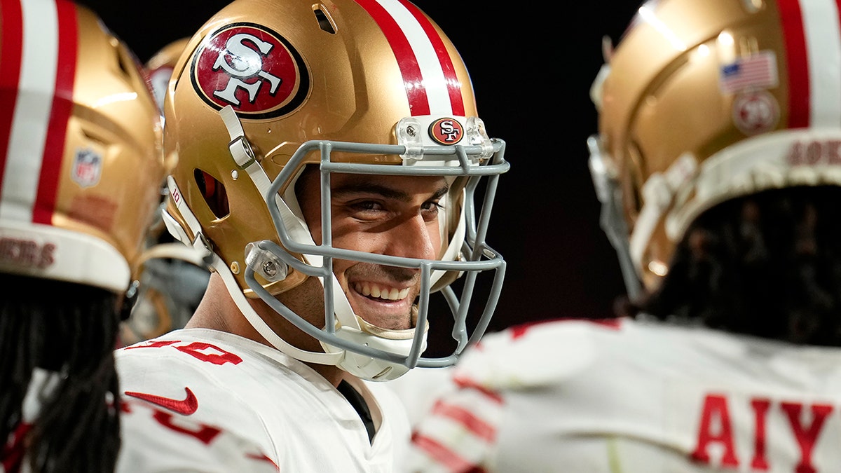 49ers' Jimmy Garoppolo steps out of the end zone for safety, ex-Lions QB feels vindicated