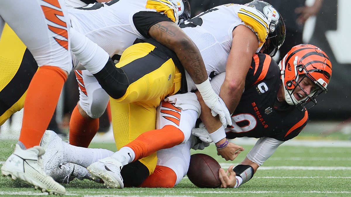 Steelers hit game-winning field goal in OT to Bengals 23-20