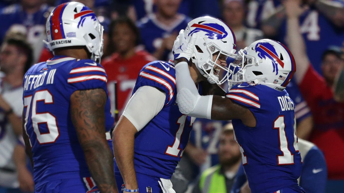 Josh Allen and Stefon Diggs celebrate